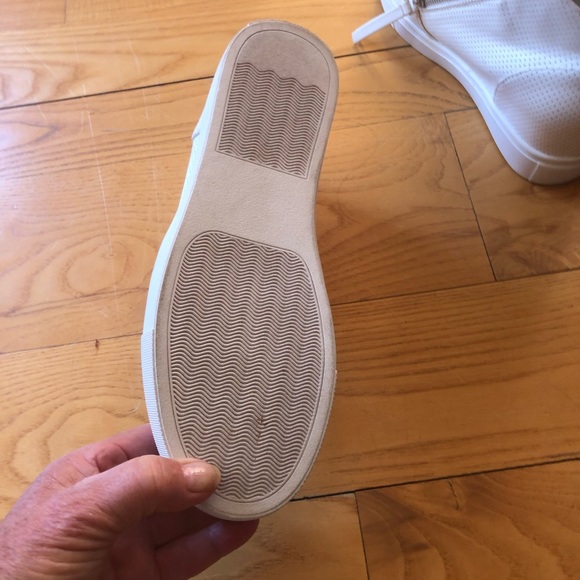 Steve Madden white shoes - Picture 3 of 4